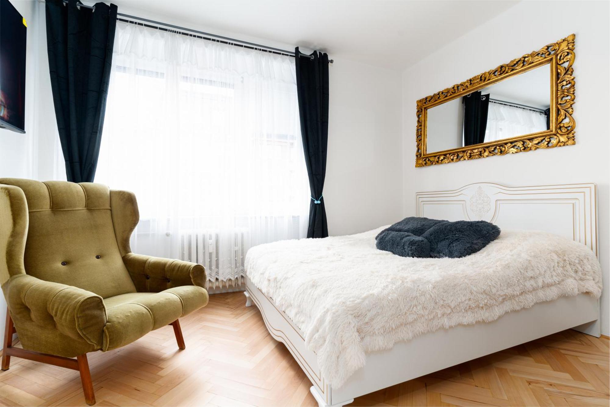 Kingdom Of 3 Roses Appartement Praag Buitenkant foto