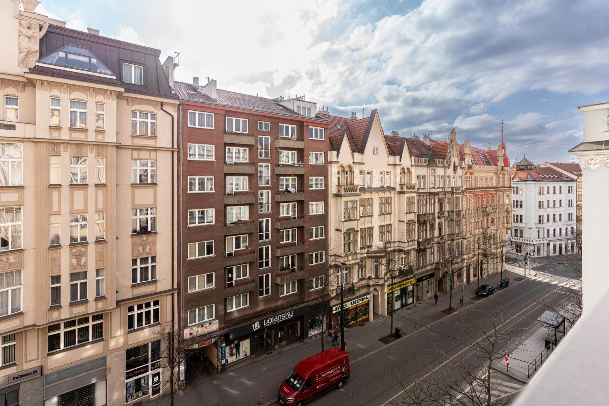 Kingdom Of 3 Roses Appartement Praag Buitenkant foto