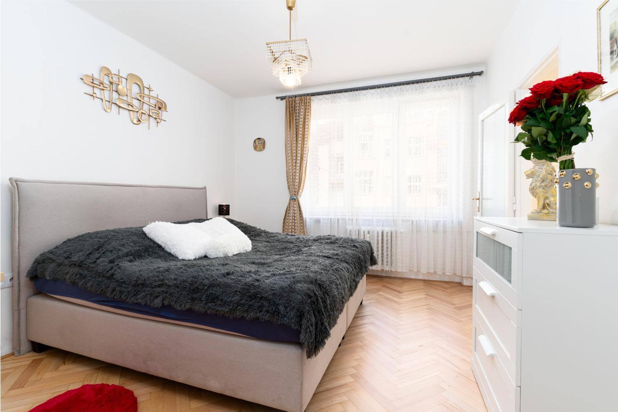 Kingdom Of 3 Roses Appartement Praag Buitenkant foto
